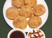 A picture of pyaz kachori