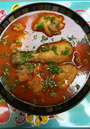 A picture of Chicken Curry. (Shorba).