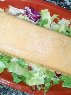 Una foto de Pastel de Cabracho horneado en barbacoa