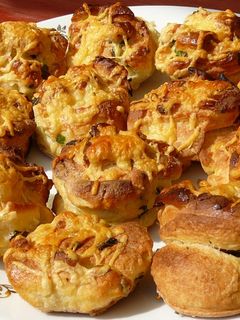 Medvehagymás pogácsa recept fotója
