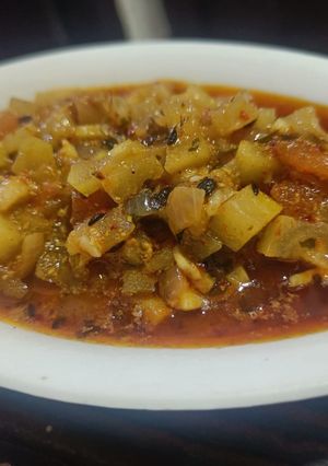 A picture of Lauki ki khatti methi sabzi.