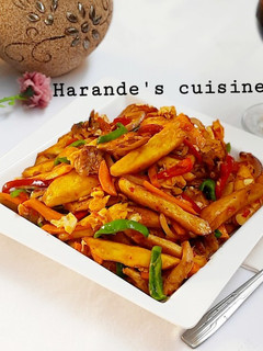 A picture of Stir fried sweet potato.