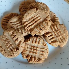 My 4 ingredients keto peanut butter cookies🍪🥜 A picture of My 4 ingredients keto peanut butter cookies🍪🥜.
