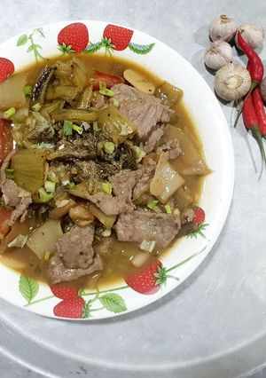 Hình của món Bò xào dưa chua.