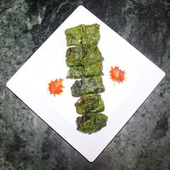 A picture of Spinach salad rolls.