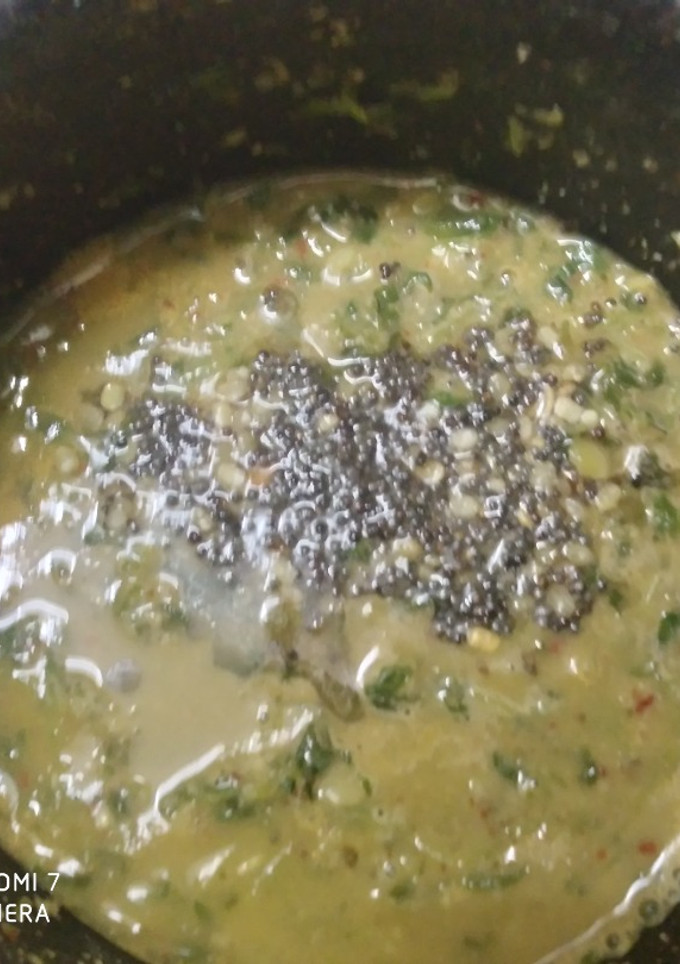 வெந்தயக்கீரை கூட்டு செய்முறை முக்கிய புகைப்படம்
