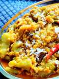 কাঁচা লঙ্কা দিয়ে ঝিঙে মুগডাল ঘন্ট (kancha lonka diye jhinge moog dal recipe in Bengali)