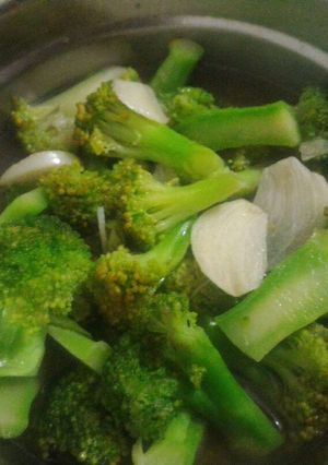Foto resep Tumis brokoli no minyak #diet#sehat
