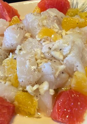 Une photo de Carpaccio de cabillaud aux 3 agrumes