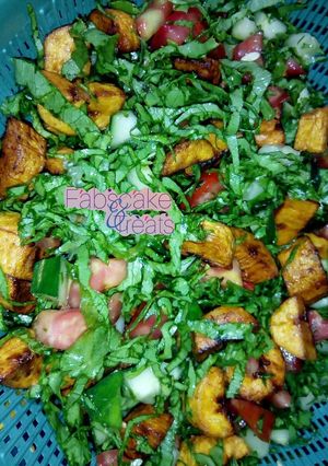 A picture of Lettuce salad.