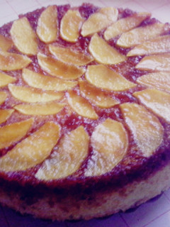 Una foto de Torta invertida de manzana