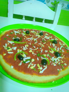صورة لوصفة بيتزا اخف من القطن 🍕