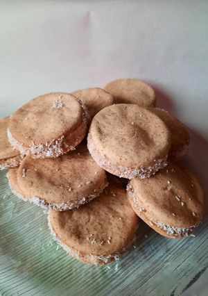 Una foto de Alfajores de maicena integral