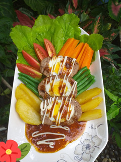 Foto resep 121. Bistik (Biefstuk)Telur Selat Solo