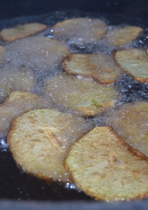 Una foto de Chayote silvestre o papa del aire frita