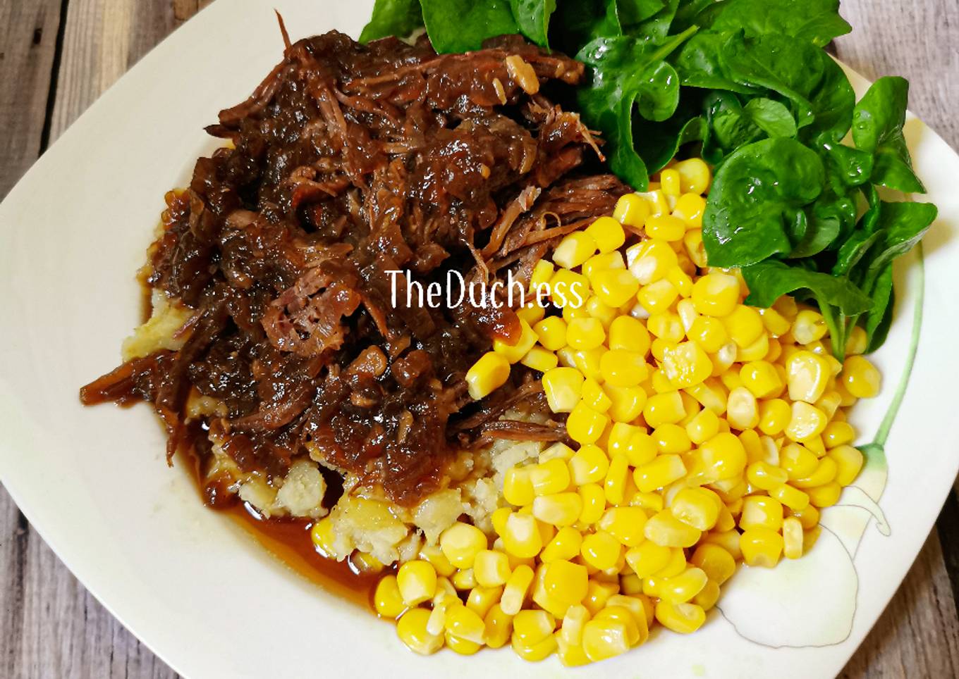 Round Steak and Mashed Potatoes with Onion and Butter Corn Gravy