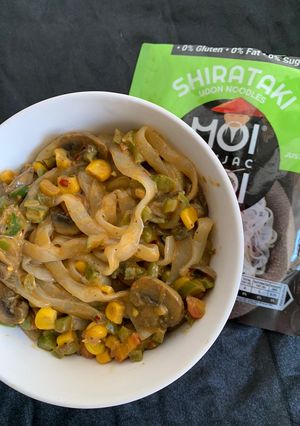 A picture of Udon Noodles in peanut butter Sauce.