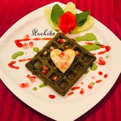 Daal Palak waffles with grilled Paneer A picture of Daal Palak waffles with grilled Paneer.
