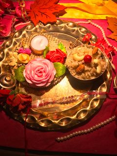 रक्षाबंधन स्पेशल नारळी भात (Narali Bhat Recipe In Marathi) रेसिपी चे मुख्य फोटो 