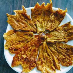 A picture of Pumpkin Flower Fritters.