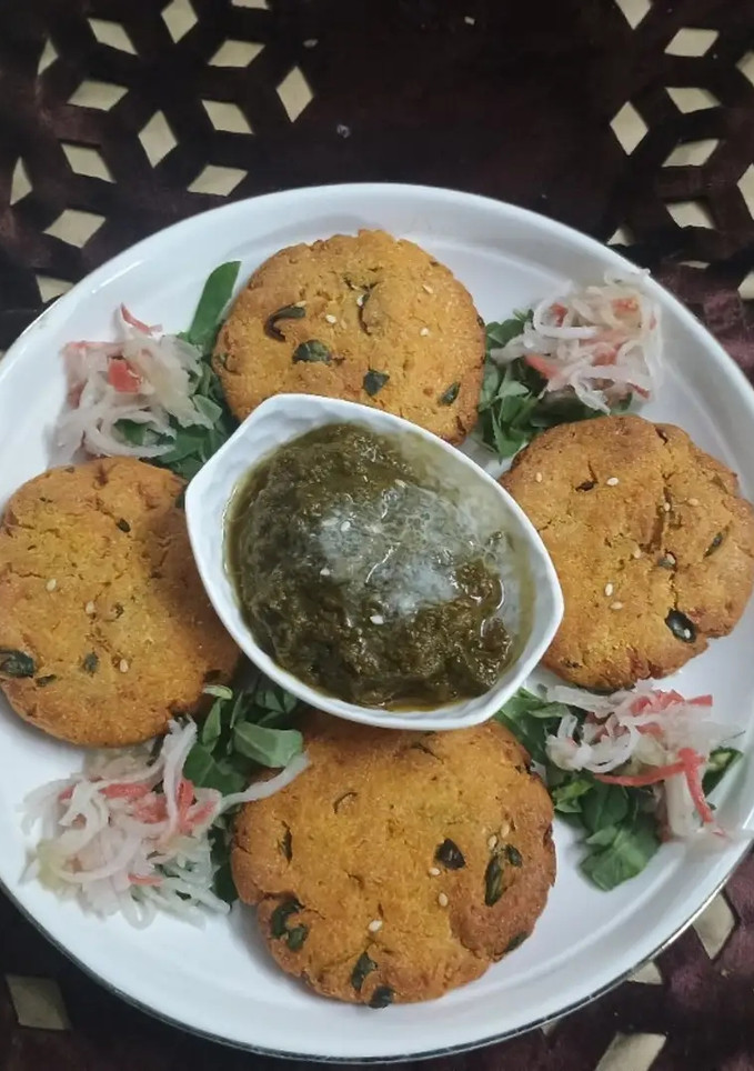 मक्की के आटे की टिक्की रेसिपी मुख्य फोटो