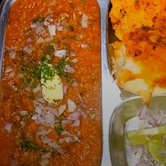 A picture of Pav Bhaji.