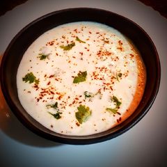 A picture of Lauki ka raita.