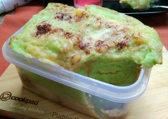 Ini dia! Bagaimana cara membuat Puding Kukus Roti Pandan Keju  sesuai selera