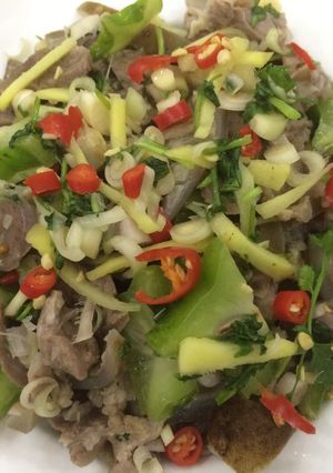 Hình của món Thịt dê hấp tái chanh.
