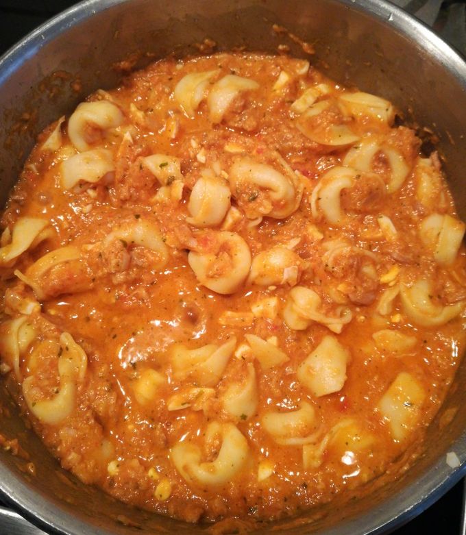 Foto principal de Tortellini con atún