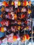 Brochetas de res