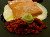 Salmón a Baja Temperatura con pisto, cama de crema de coliflor