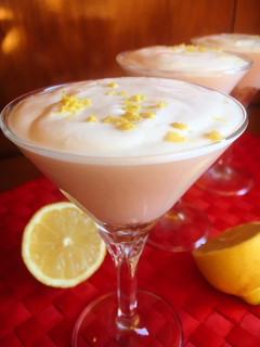 Una foto de Postre crema/mousse de limón fit