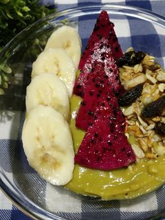 Foto resep Sarapan sehat 14 (Banana avocado smoothies bowl)