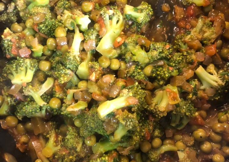 Step-by-Step Guide to Prepare Ultimate Broccoli and pea stew