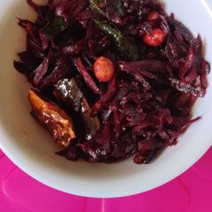 A picture of Beetroot sabzi.