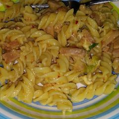A picture of Spicy Carbonara.