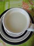 Agua de avena, infusión, o como quieran llamarlo, puede ser con leche (avena con leche)