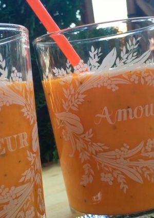 A picture of Mango, papaya and carrot smoothie.