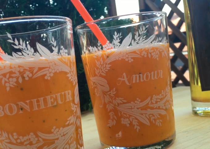 Recipe of Popular Mango, papaya and carrot Smoothie for Diet Recipe