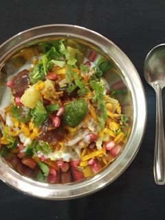 ફરાળી આલુ ચાટ (Farali Aloo Chaat Recipe In Gujarati) રેસીપી મુખ્ય ફોટો