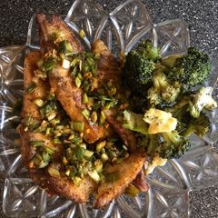 Fish 🐟 Tilapia and Ginger-Roasted Cheese 🧀 Broccoli 🥦 A picture of Fish 🐟 Tilapia and Ginger-Roasted Cheese 🧀 Broccoli 🥦.