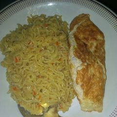 Indomie with fried egg A picture of Indomie with fried egg.