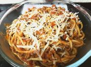 A picture of bolognese meat