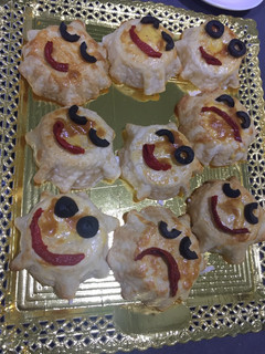 Una foto de Fantasmitas rellenos de atún para 🎃 halloween 👻🦉