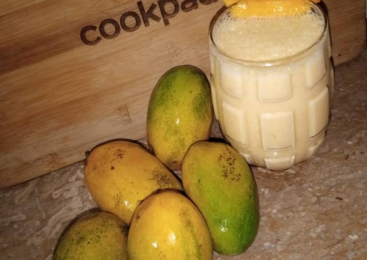 Recipe of Perfect Fantasy Mango Smoothie