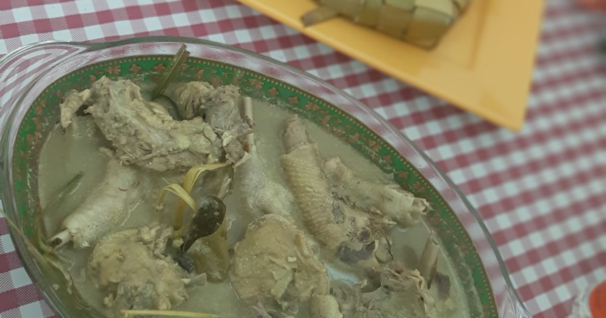 Opor Ayam Kampung