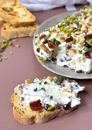 Une photo de Fromage aux fruits sec idéal apéro