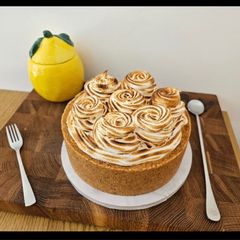 A picture of Lemon Cheesecake.