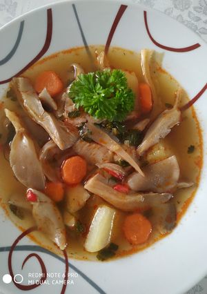 Zöldséges laska gomba leves recept fotója